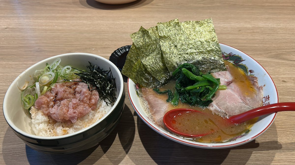 roki_159's tweet photo. 最近のグルメ
イチャイチャだけじゃなくてご飯も巡れる子と出会いたいものです🤤🍚

 #宮崎 #延岡 #県北 #九州 https://t.co/AHEE3ji16v