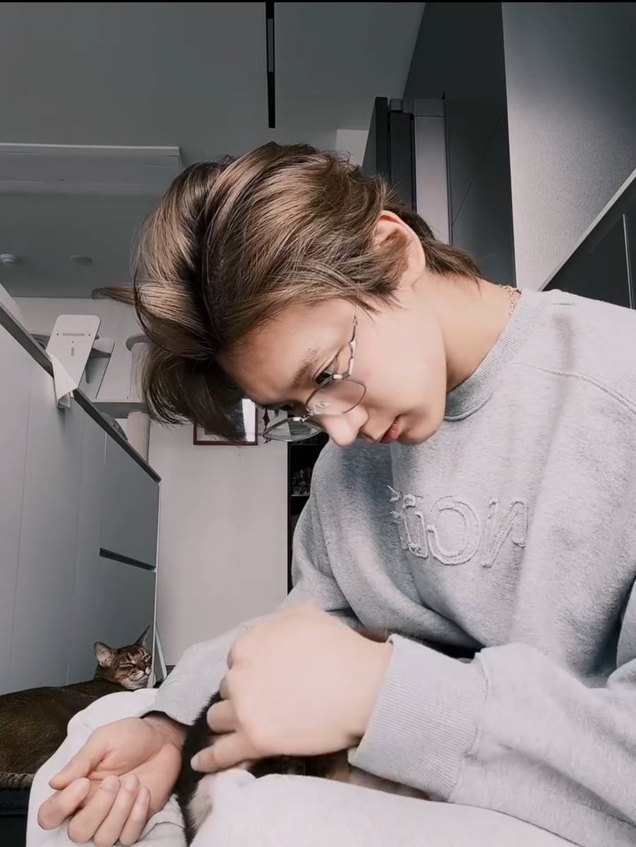 ๐๐ข tweet media