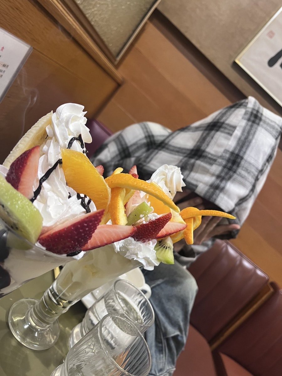 Nekoo_20's tweet photo. 友達とよく行くカフェ行ってきた https://t.co/IhUsB5Xzcs