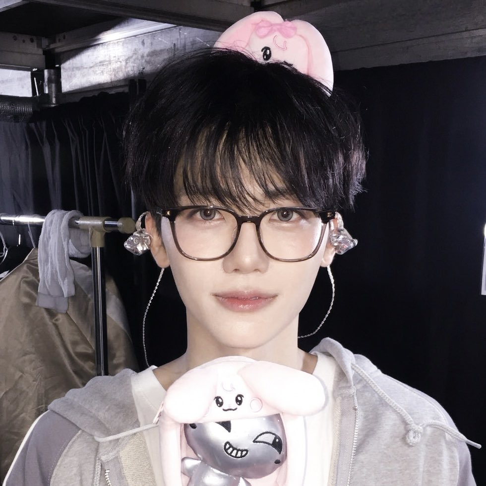 ᴋᴍ.✿ tweet media