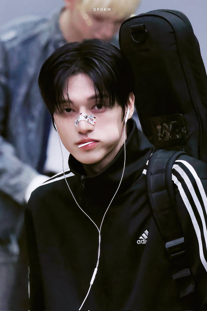 𝙎𝙏𝙊𝙍𝙈 tweet media