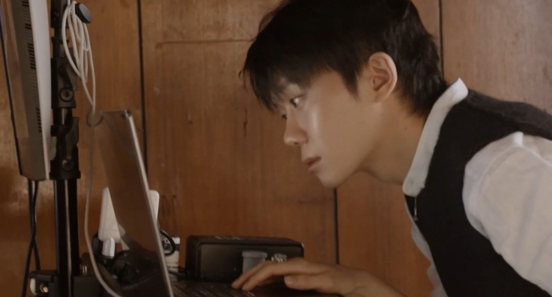 빛노트 tweet media