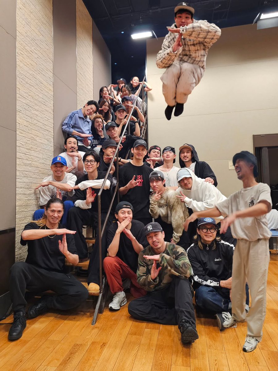 Μ𝕚𝐧 😈Ψ tweet media