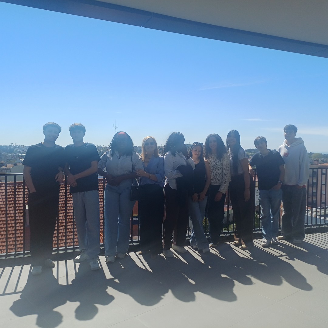ISVOUGA's tweet photo. No dia 1 de abril, os estudantes do 1.º ano de CTeSP em Gestão de Turismo visitaram o novo 𝗠𝗲𝗹𝗶𝗮́ 𝗦𝗮̃𝗼 𝗝𝗼𝗮̃𝗼 𝗱𝗮 𝗠𝗮𝗱𝗲𝗶𝗿𝗮 e a 𝗢𝗹𝗶𝘃𝗮 𝗖𝗿𝗲𝗮𝘁𝗶𝘃𝗲 𝗙𝗮𝗰𝘁𝗼𝗿𝘆.

#gestaodeturismo #aprendizagempratica #isvouga #somosisvouga #fazemospartedestahistoria https://t.co/FS0qCG69Ip