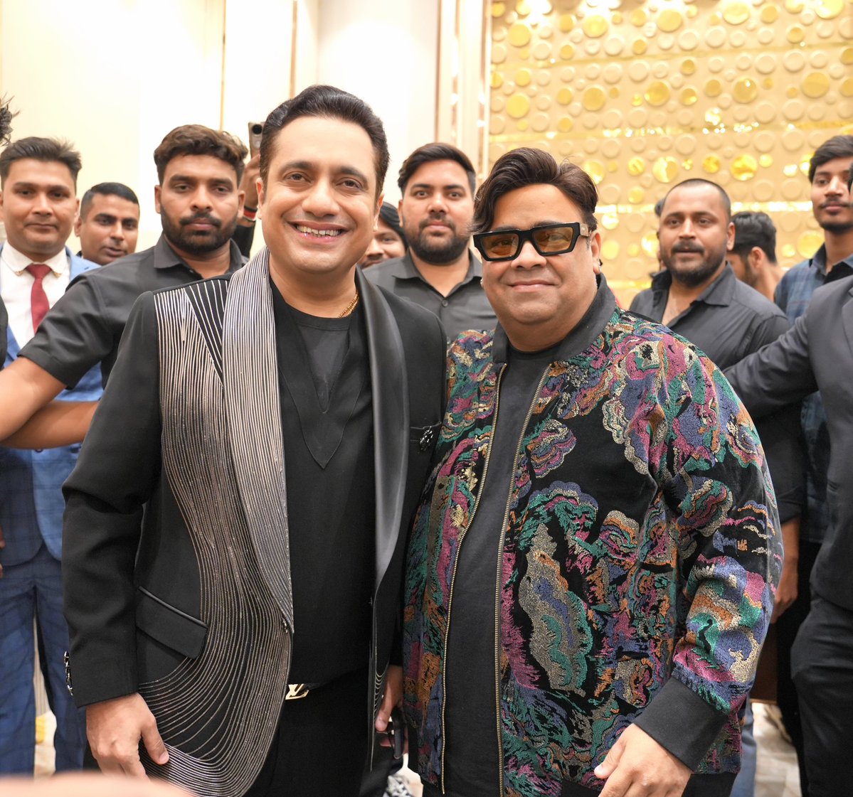 Dr. Vivek Bindra tweet media