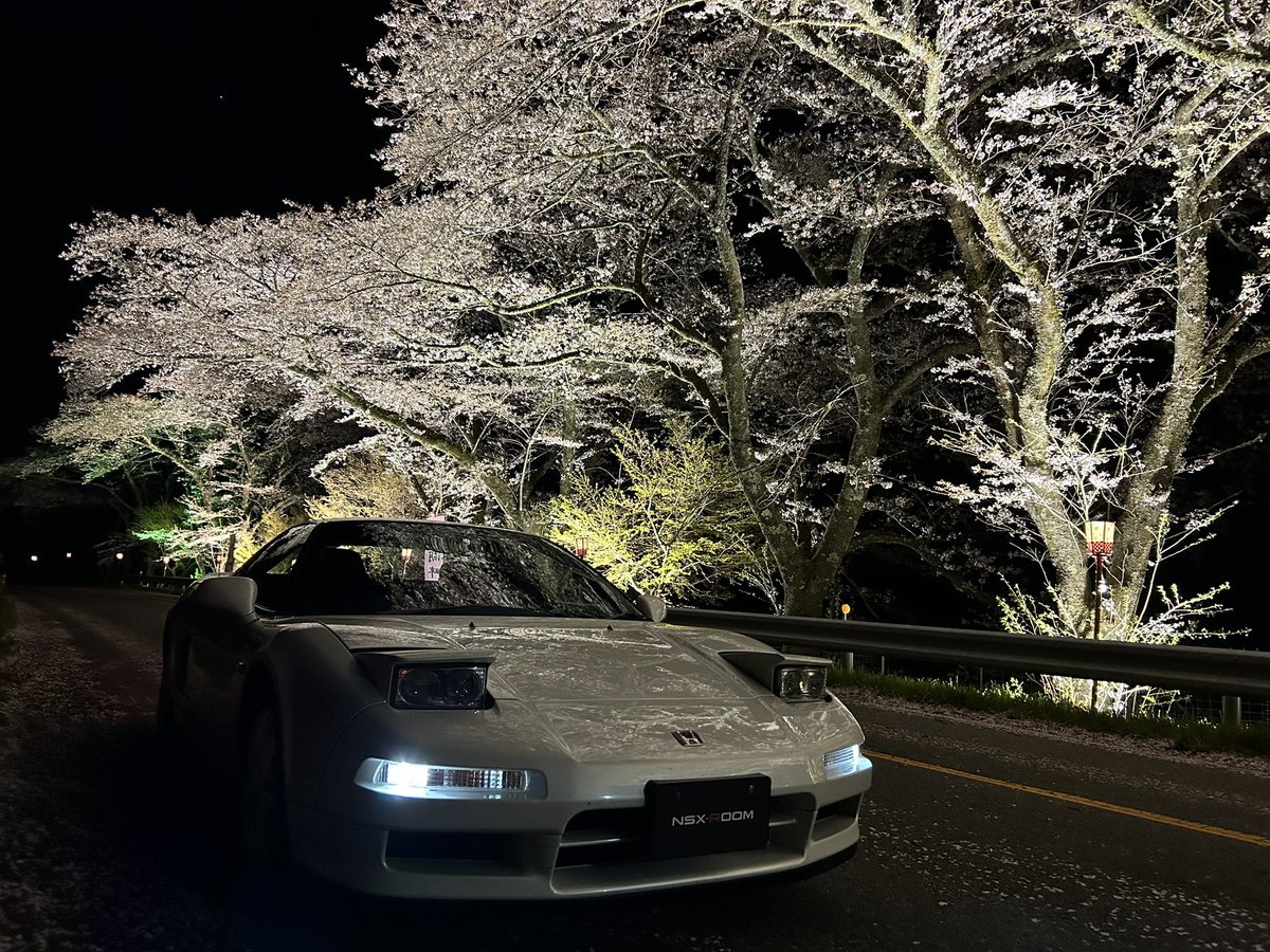 NSX-ROOM tweet media