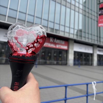 GAWA🐝🌹 tweet media