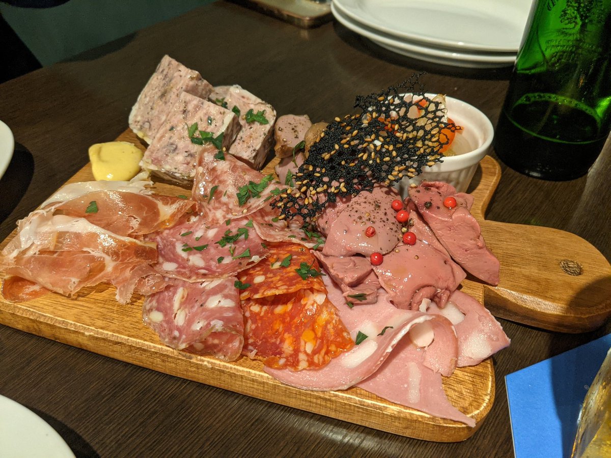 クラッチ tweet media