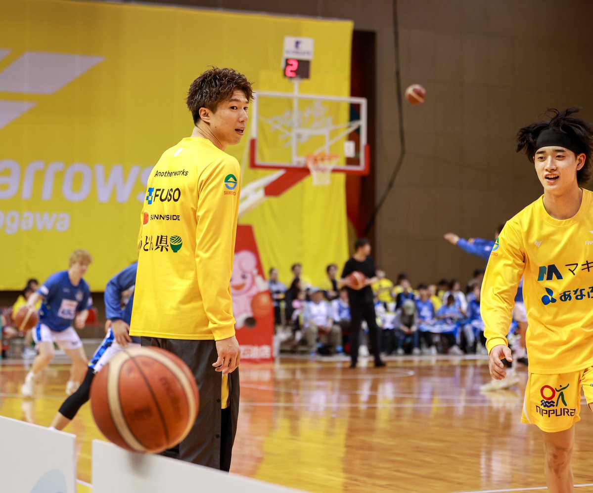 もももん tweet media