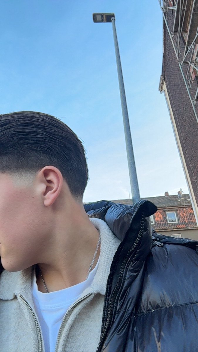 Master Laurence tweet media