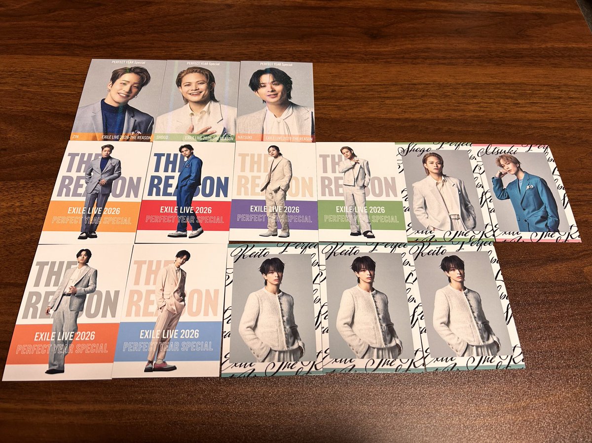 な な な tweet media