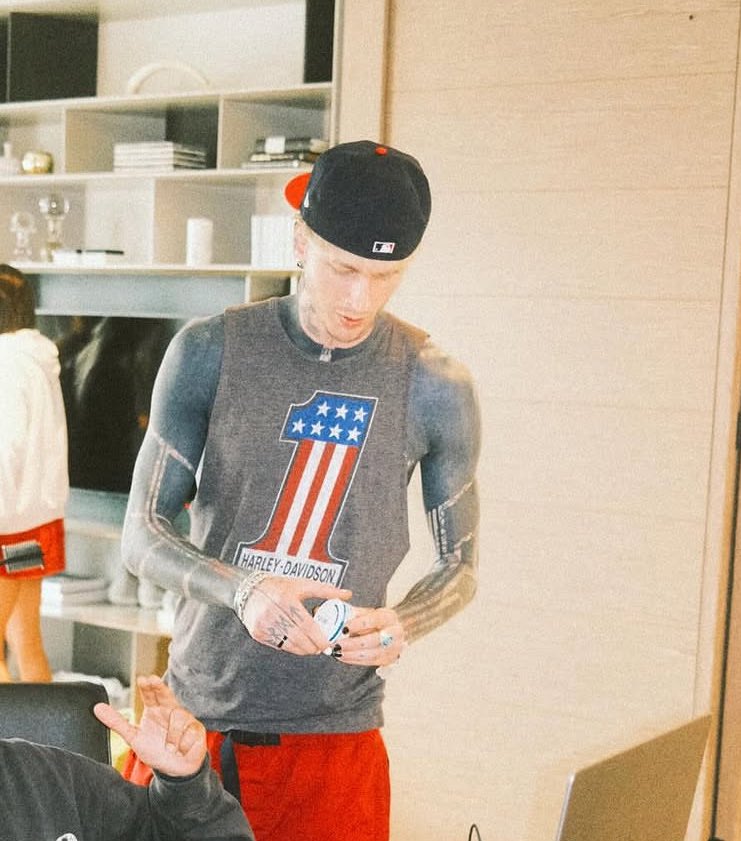 Bros ripped wtf