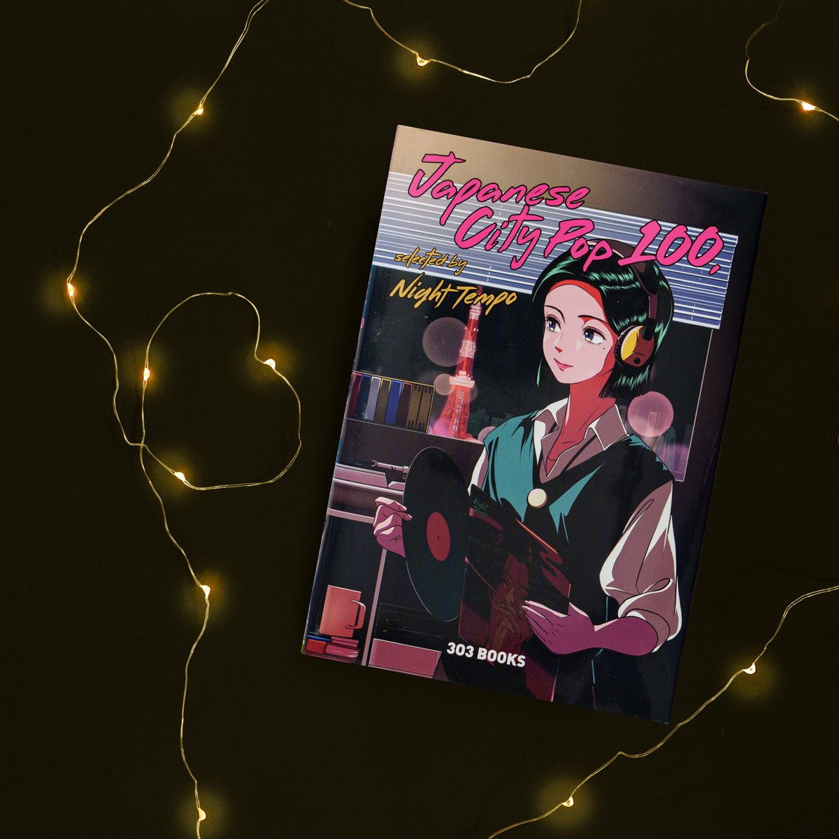303_BOOKS's tweet image. 📚️303BOOKSTOREでは『Japanese City Pop 100, selected by Night Tempo』を特典tree13のポストカード付きで販売中🎧🎶

303books.official.ec/items/94735174

うのきさんの #昭和100周年 ステッカーも付きます🥰
#nighttempo #tree13 #昭和

💐「さんまるさんマン」ステッカー付き。　送料無料✨

#絵本週間