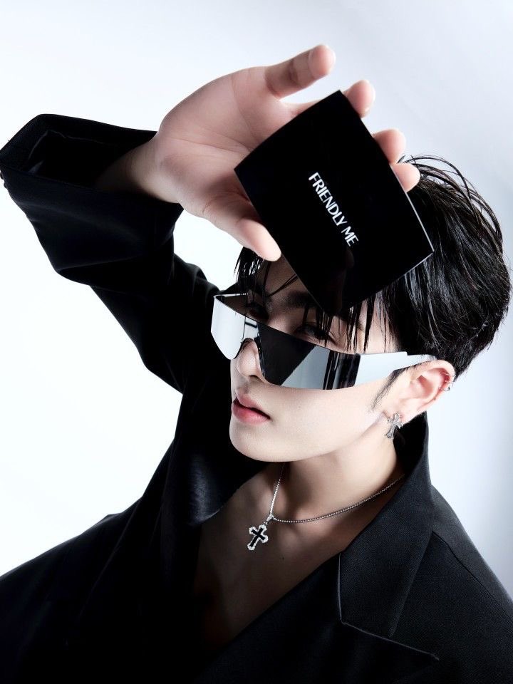 paww🍎 tweet media