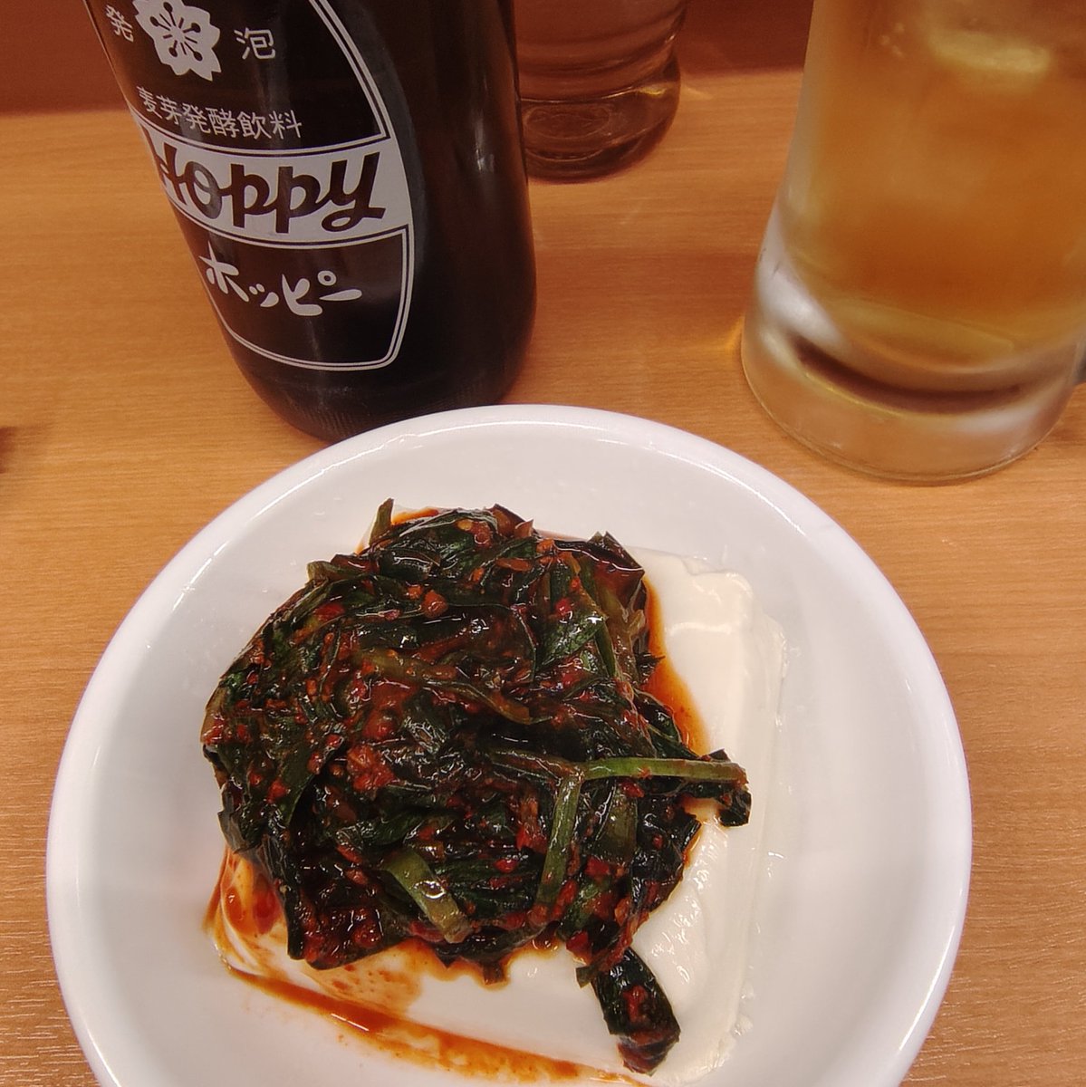 トツキ tweet media