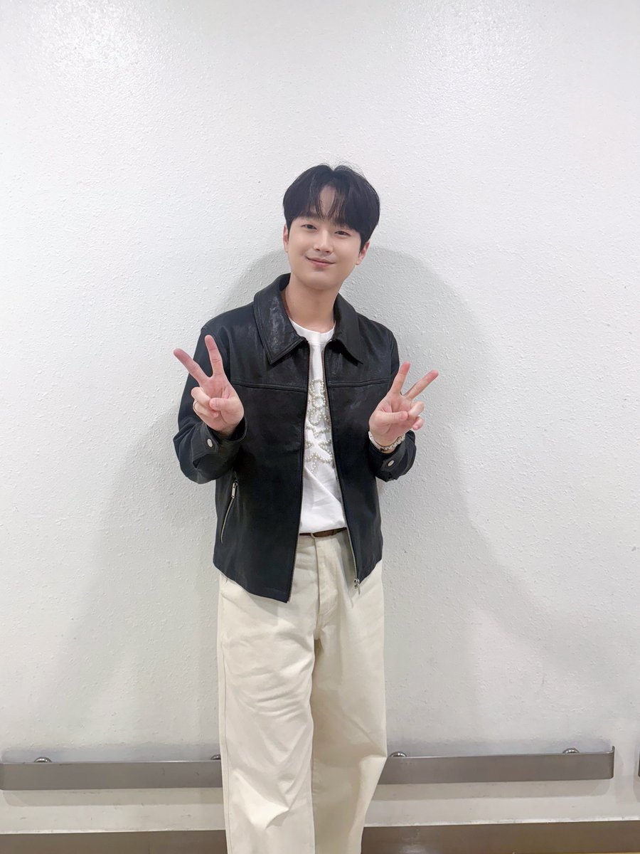 찬원이의 하루 tweet media