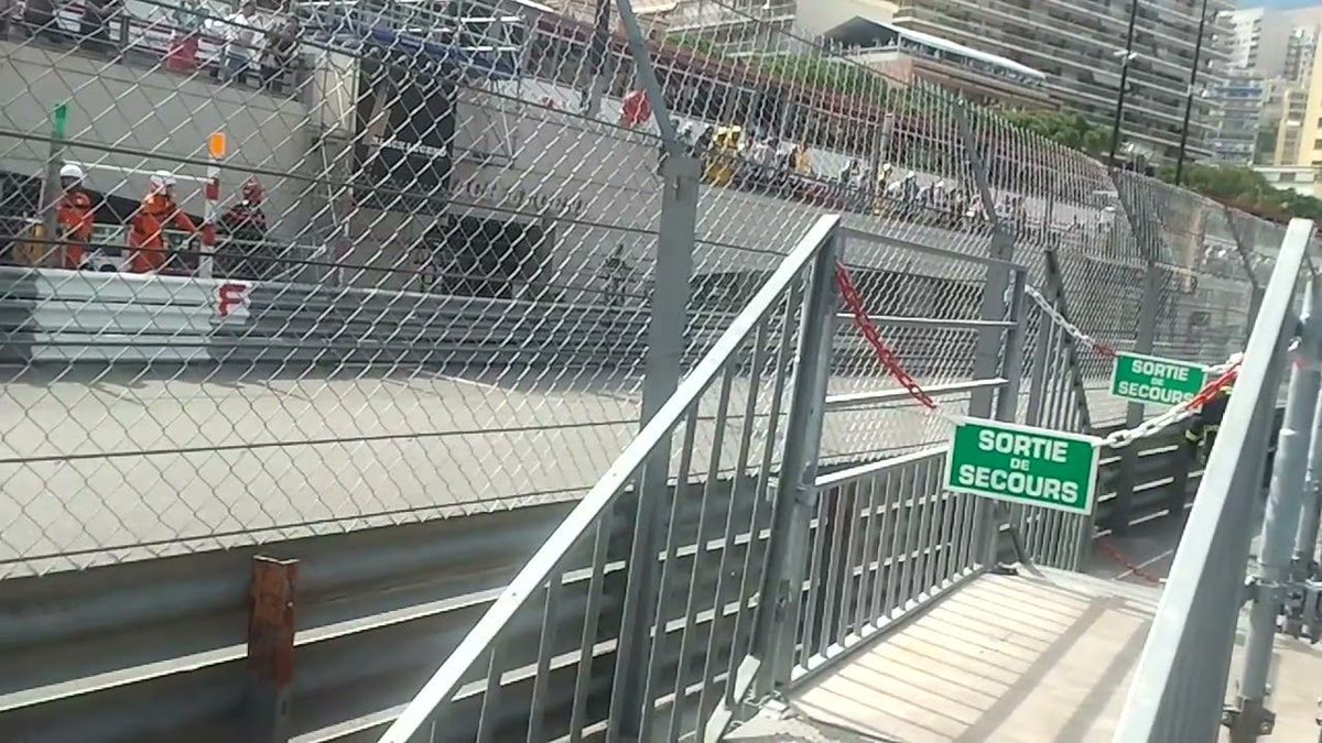 RivieraBuzz's tweet image. In advance of the Grand Prix Historique de Monaco in April, here's a teaser from a few years back 🏎️🏁

Watch and listen in here  👉  buff.ly/SXxhbJs 

#VroomVroom #VaVaVoom