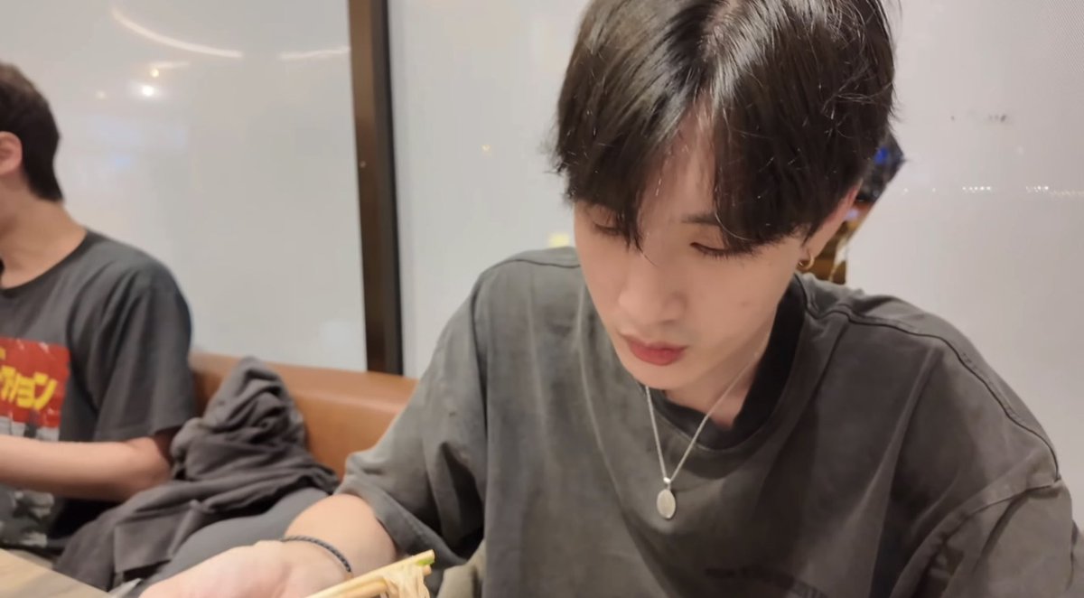 เจลิวุ้น ✿ tweet media