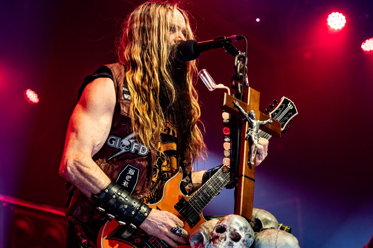 Ryan J. Smith tweet media