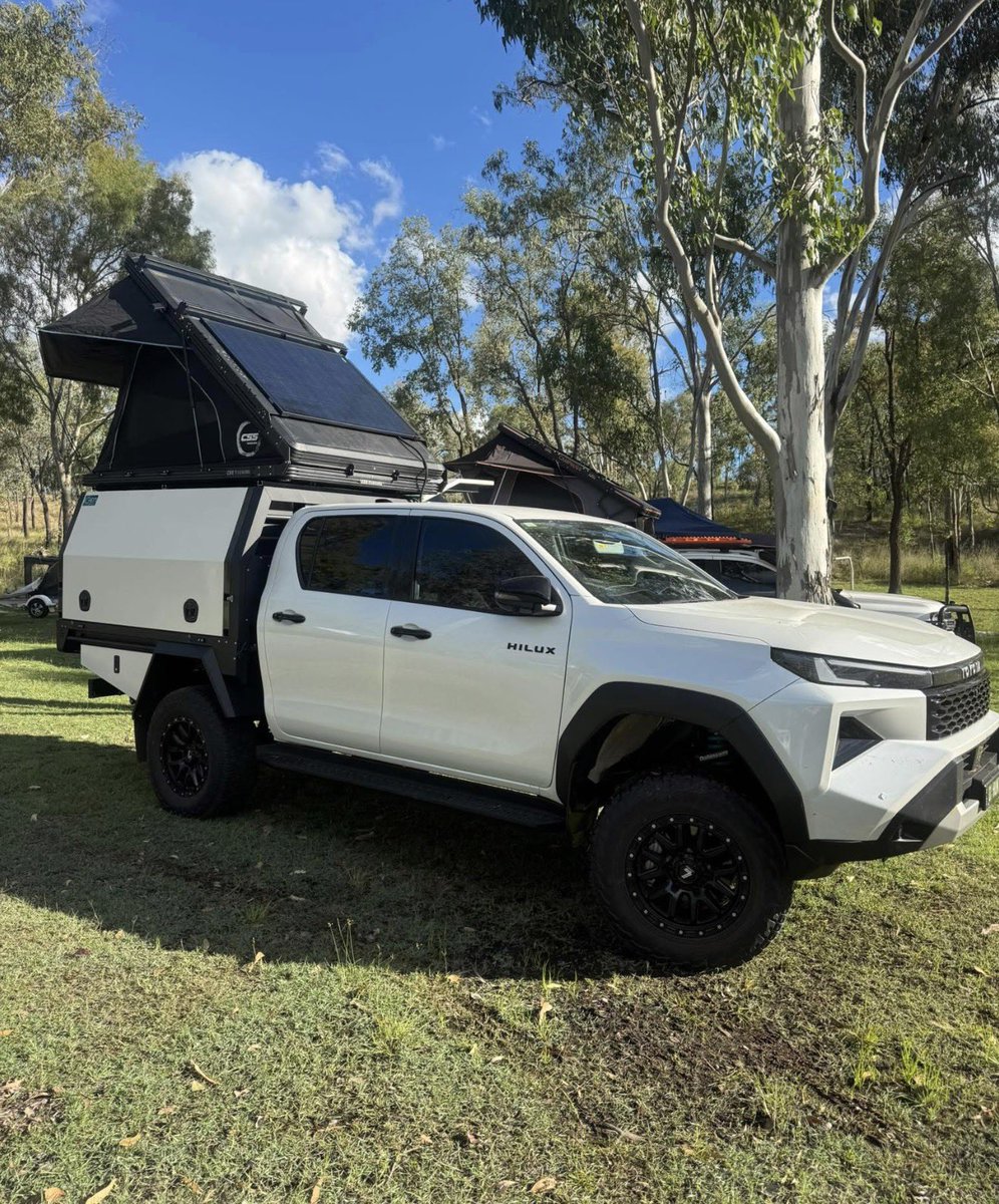 CarsInPixels tweet media