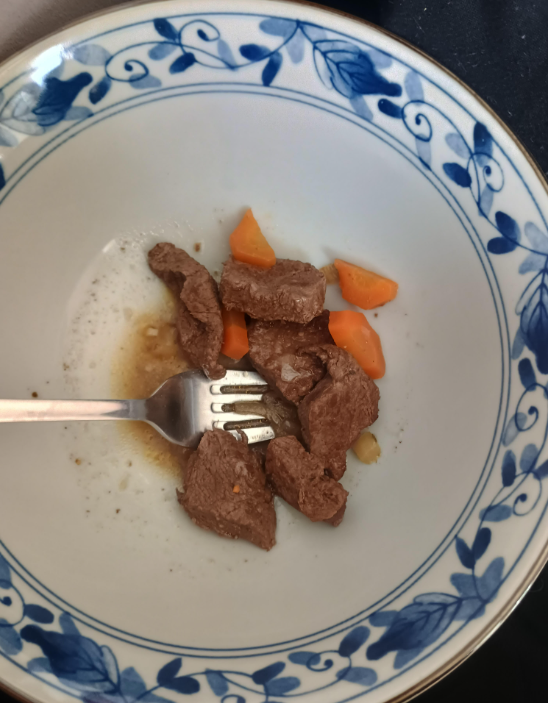 Elvira L. tweet media