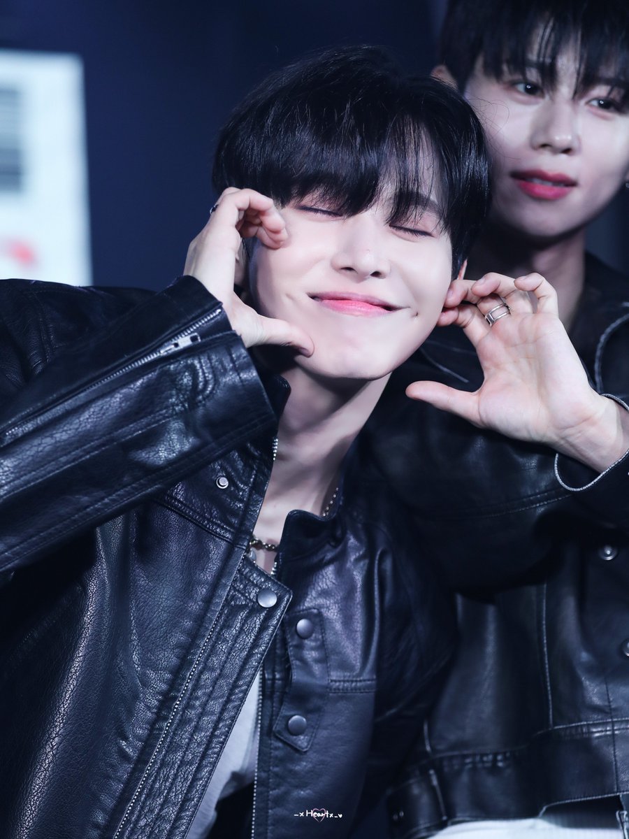 _xHeartx_'s tweet photo. 260404 1부
𝟐𝟎𝟐𝟔 𝑫𝑱𝑹 : 𝑩𝑨𝑪𝑲 𝑶𝑵 𝑺𝑻𝑨𝑮𝑬 𝑰𝒏 𝑻𝑶𝑲𝒀𝑶

#DJR #박도하 #도하 #DOHA https://t.co/GGJ0857VsA