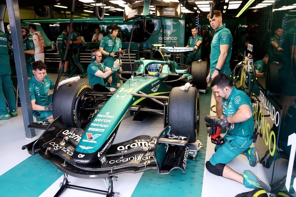 Lambe #RESIN6 tweet media