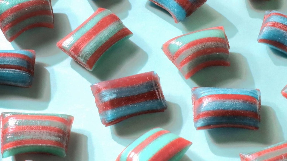 Fashion Press tweet media