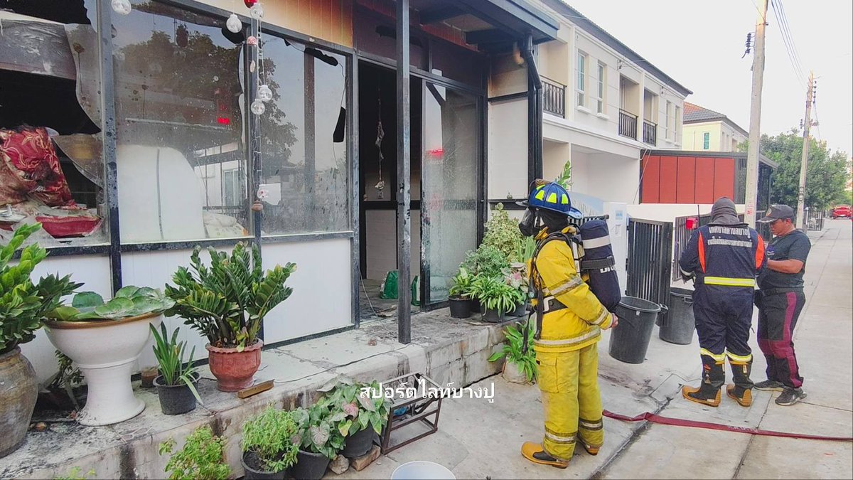 JS100Radio tweet media