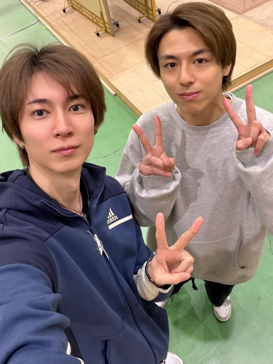 ayukawa_taiyou's tweet photo. 稽古順調。岩城ちゃんとピース

#まほステ https://t.co/bh7bBaIwVK