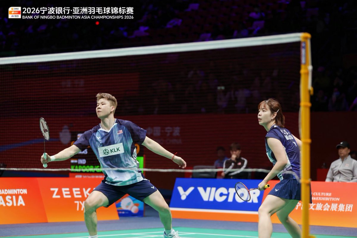 BA_Malaysia's tweet image. #BAC2026

XD | R32

#MAS 🇲🇾 Goh Soon Huat-Shevon Lai def. #IND 🇮🇳 Rohan Kapoor-Gadde Ruthvika Shivani 21-13 21-19

⏱️ 34min

Goh-Lai clear the first round in straight games!

#GemilangkanLagi
#BadmintonMalaysia
#DemiMalaysia