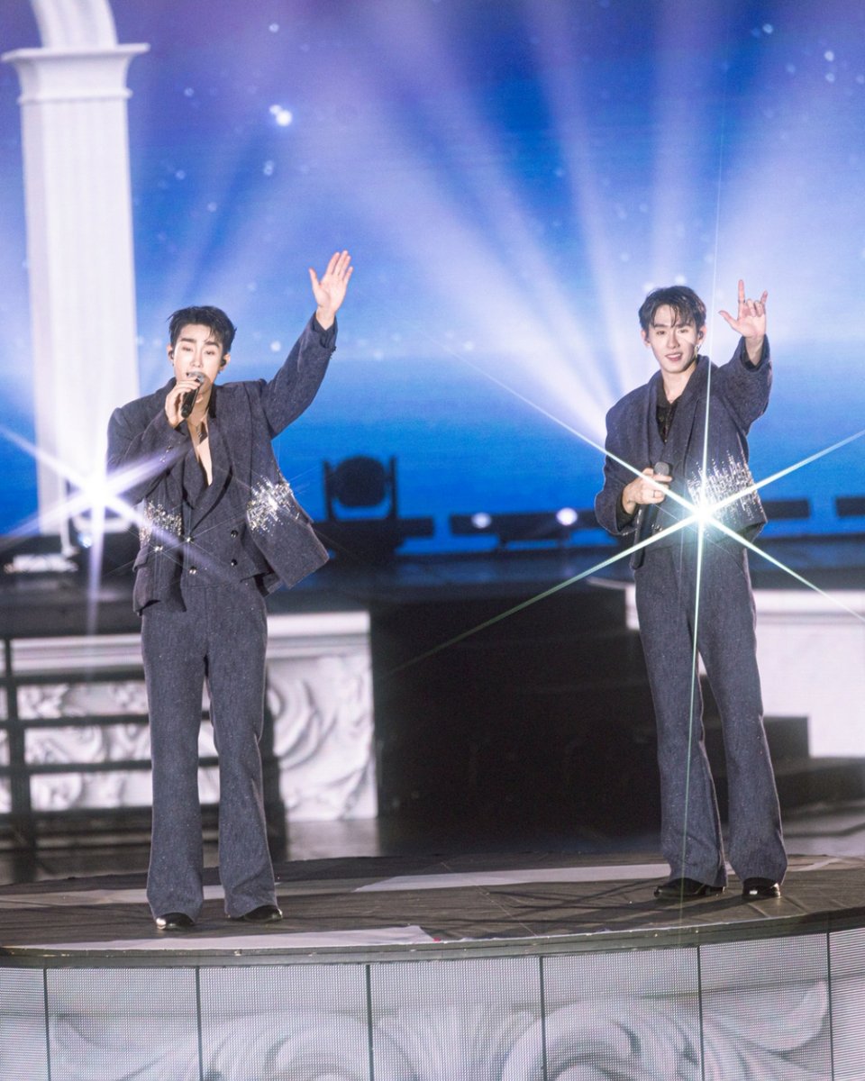 THE STANDARD POP tweet media