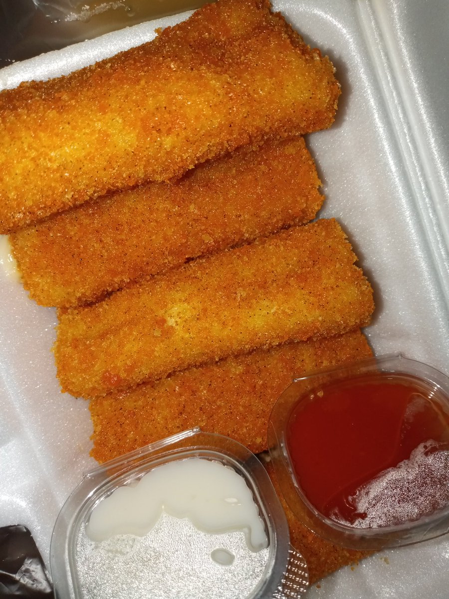 ʝҽყ 𝜗ৎ tweet media