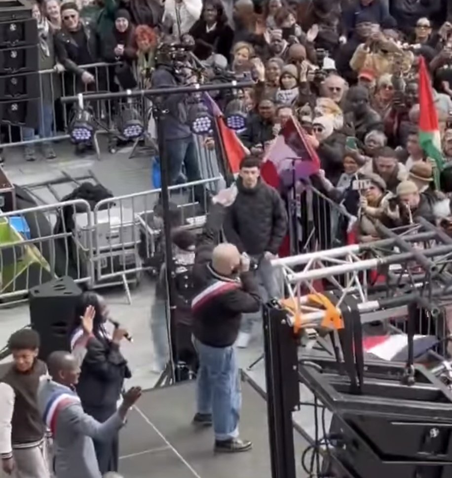 Surmulot tweet media