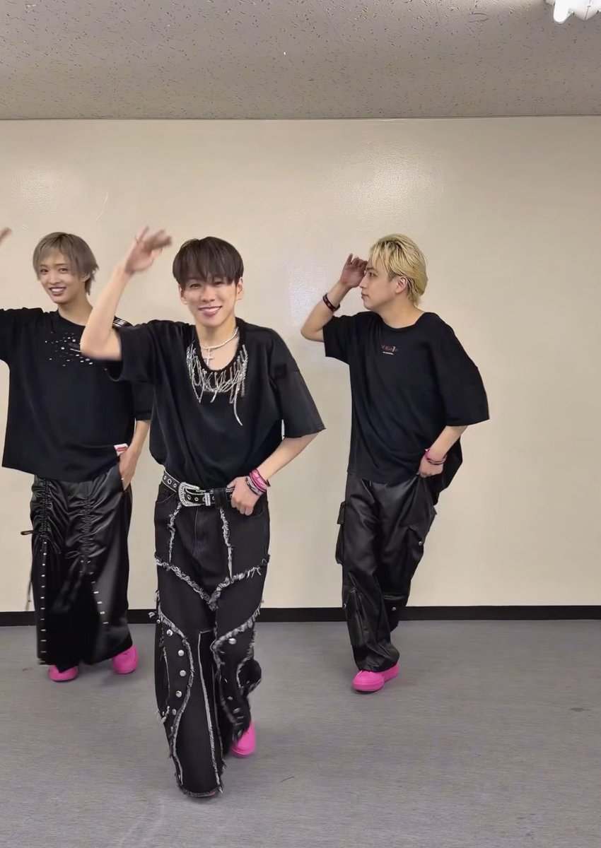 ななめ原 tweet media