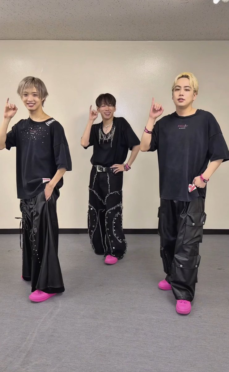 ななめ原 tweet media