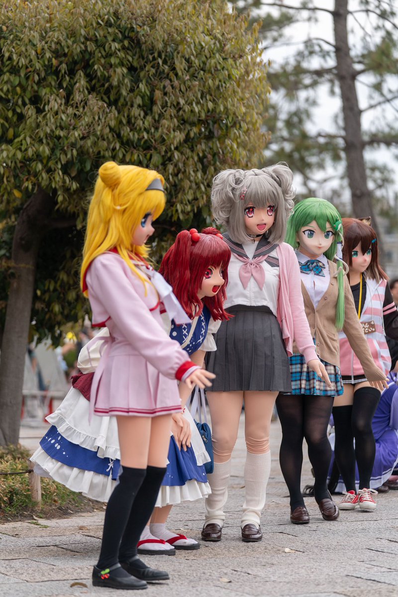 araiaki_ema's tweet photo. 会場の公園の要所を巡って散策するのですが、お子さんに捕まり撮影タイムで足止めなんかもしばしば
photo:りつしょさん(@shon_tainaka )
#けろオフ
#おでけけ会 https://t.co/YQcrb8PVBO