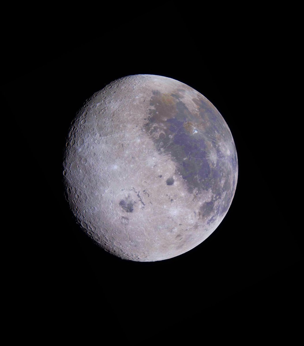 MBernava70's tweet photo. The dark side of the moon https://t.co/afqkx41vV9