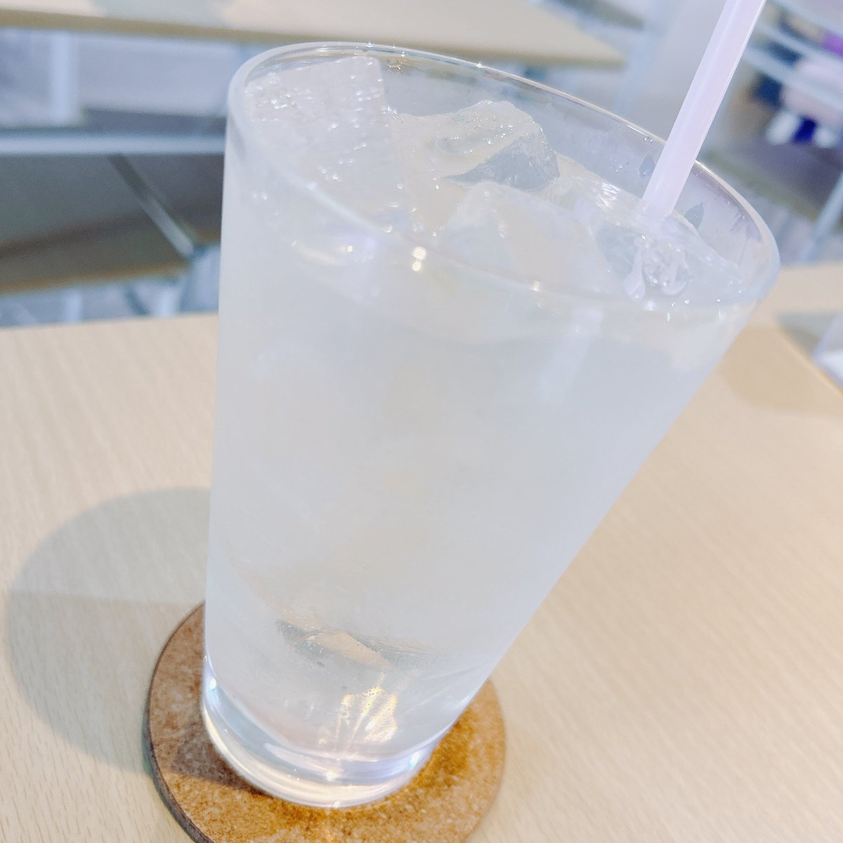 しあさん tweet media