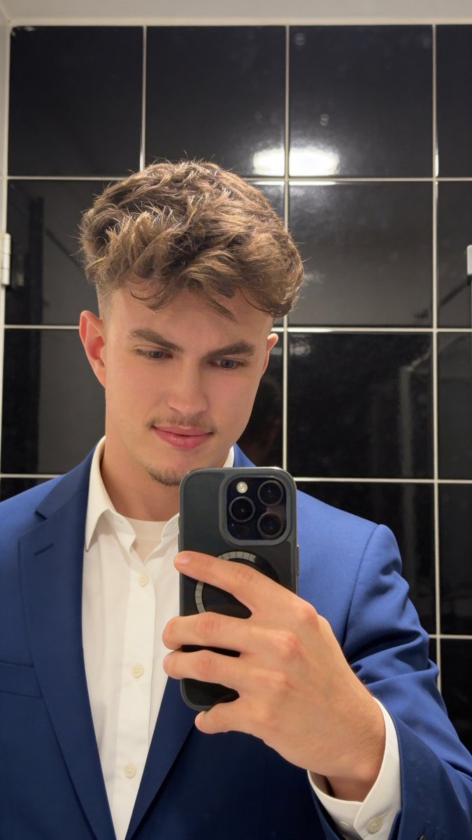 Aral Justin 💵 tweet media