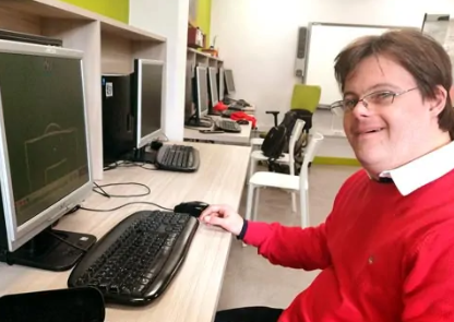 SIRÈNES tweet media