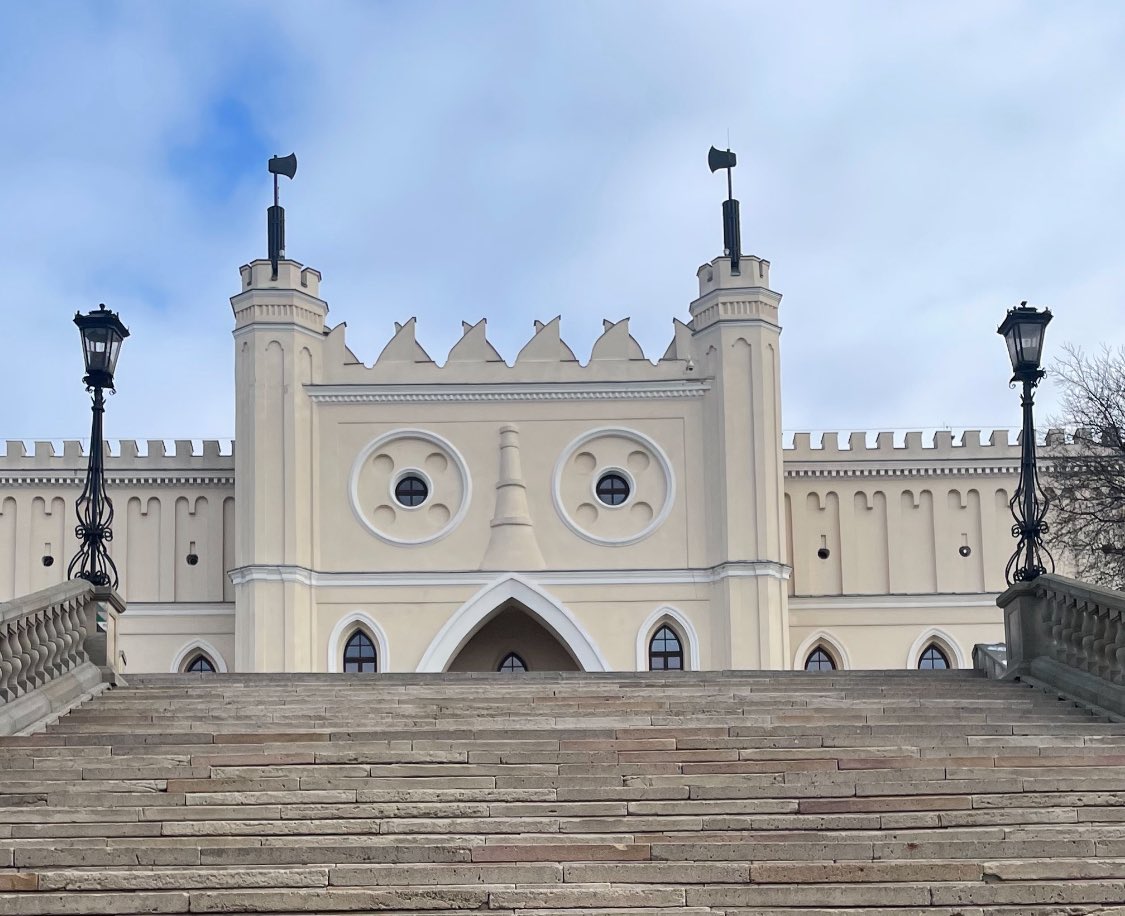 dom sztuki ludowej tweet media