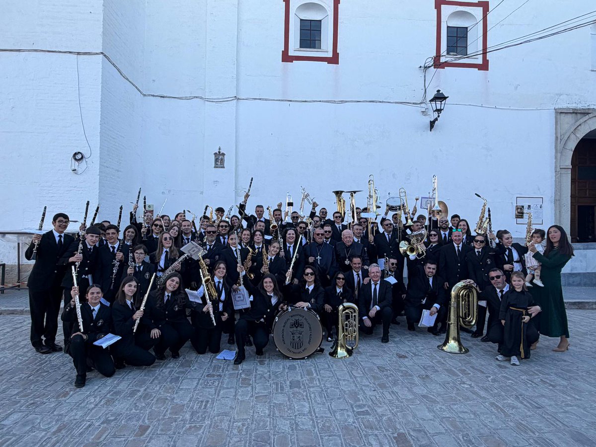 BM Maestros Villatoro y Algaba tweet media