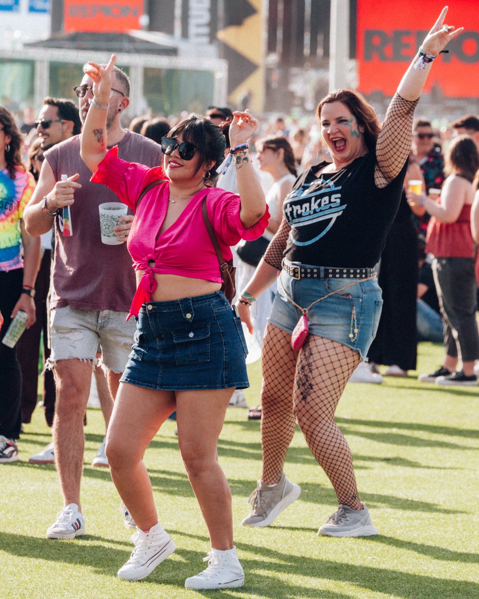 SpringAlc's tweet photo. 🌸🌺¿A qué huele? ¡AL MEJOR FINDE DE ALICANTEEEE! ¡Cómo nos encanta la primavera y qué poco queda para #SpringFestival2026!

🔥⏰¡DATE PRISA! Últimos abonos y entradas de día en https://t.co/2fwjSAl4Bp ¡SE VIENE SOLD OUT! https://t.co/qoLMSxSyIC