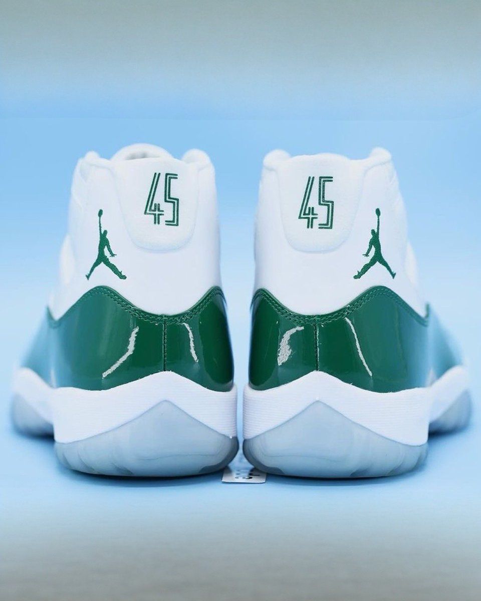 SneakerAlert tweet media