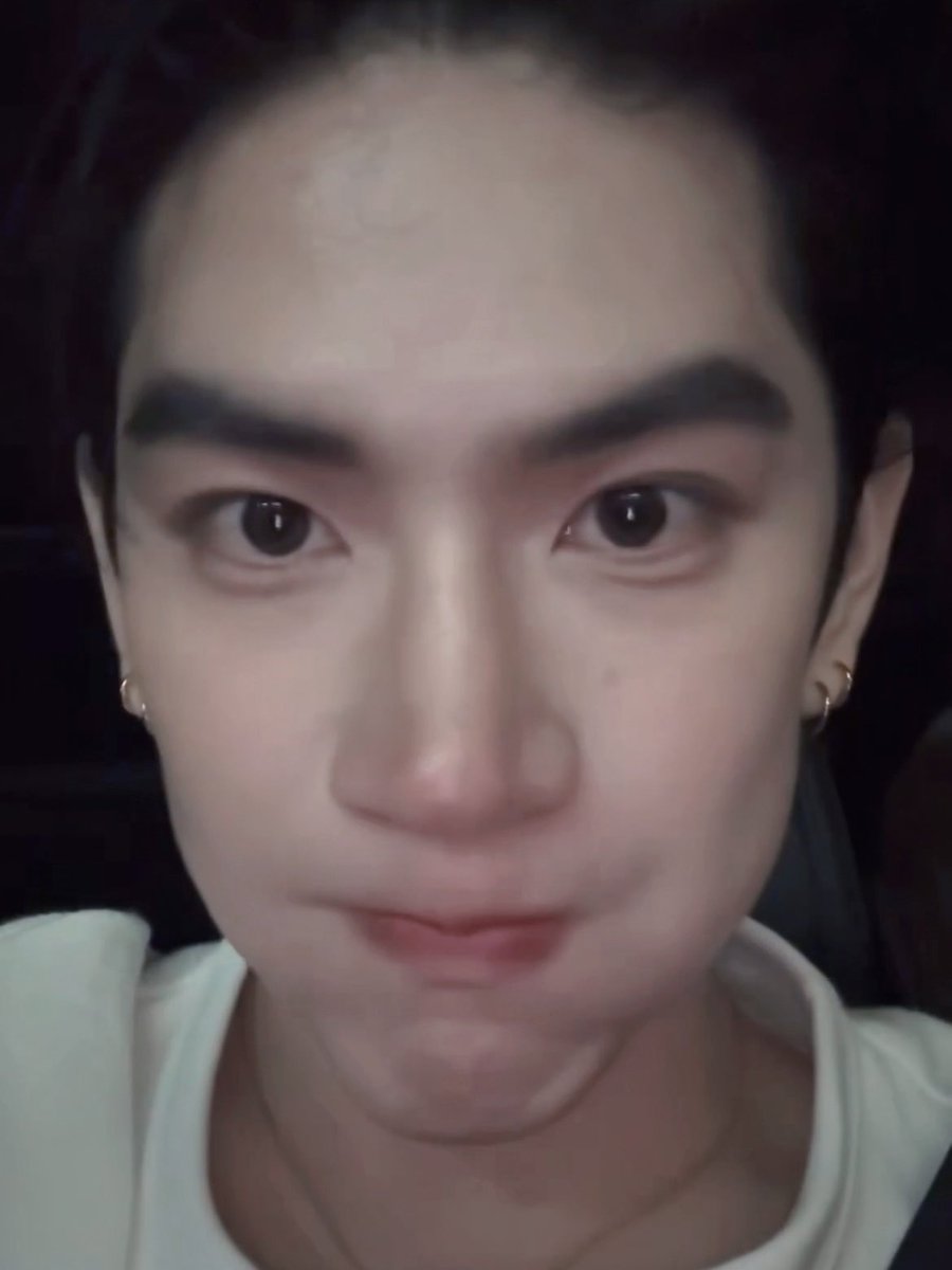 muji ۶ৎ tweet media