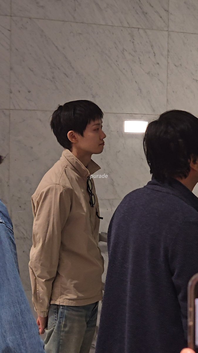 퍼레이드 tweet media