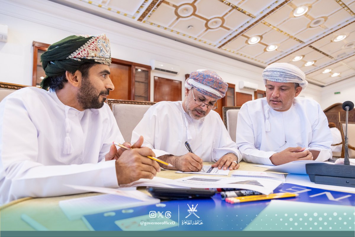 governorofficeD's tweet image. We are further advancing the review of #AlDhahirah_Governorate Strategy 2035 projects, bringing together six specialised working teams. 📊

This aims to bridge gaps and define priorities, ensuring a sustainable future for Al Dhahirah and its people.

#OmanVision2040