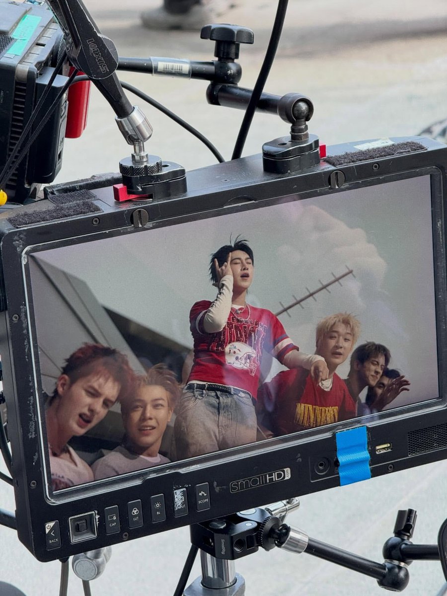 Tutor.vm_official tweet media