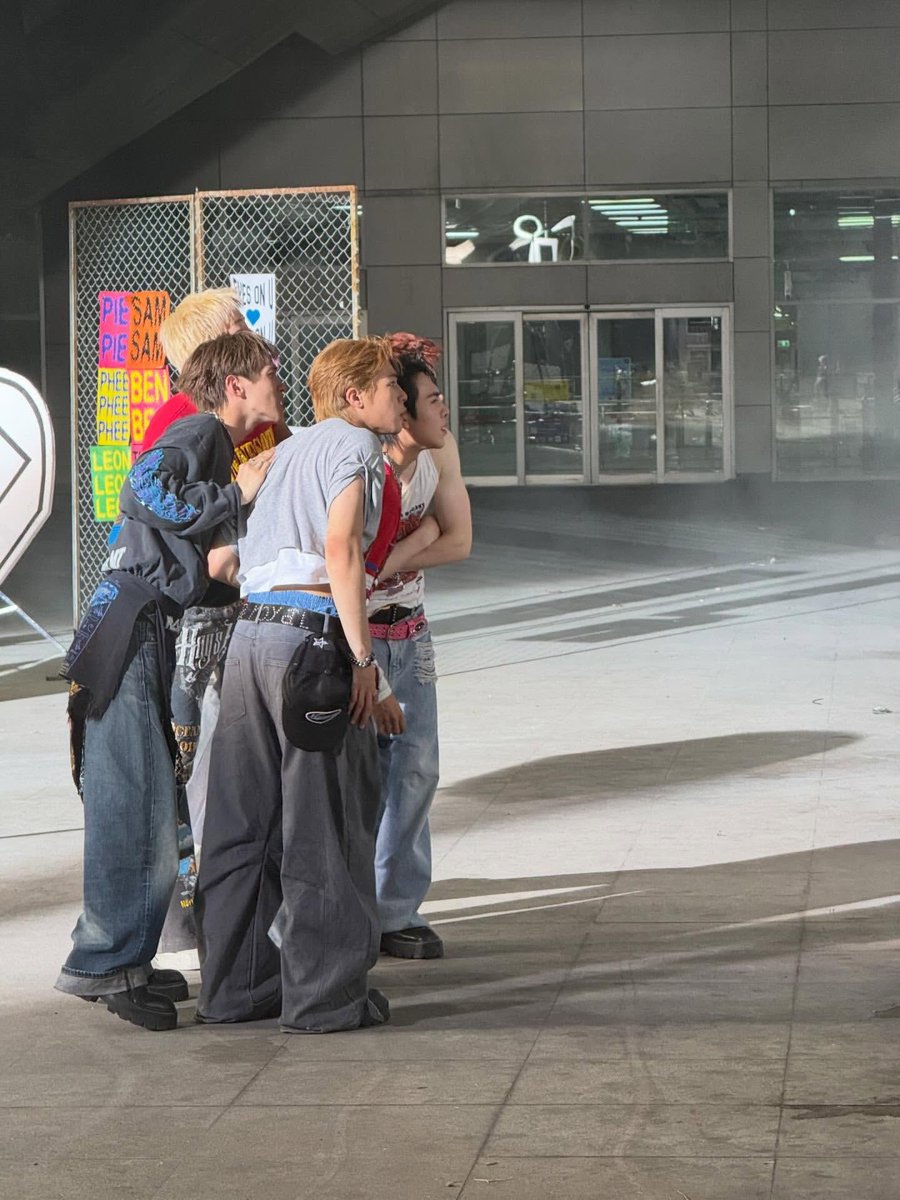 Tutor.vm_official tweet media